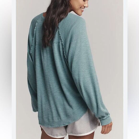 Anthropologie Tops - PILCRO ANTHROPOLOGIE RUFFLED RAGLAN BLOUSE GREEN LARGE
